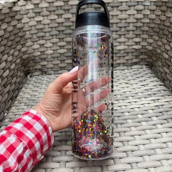 Apana eco-friendly glass water bottle for yoga practice and sustainable hydration lifestyle